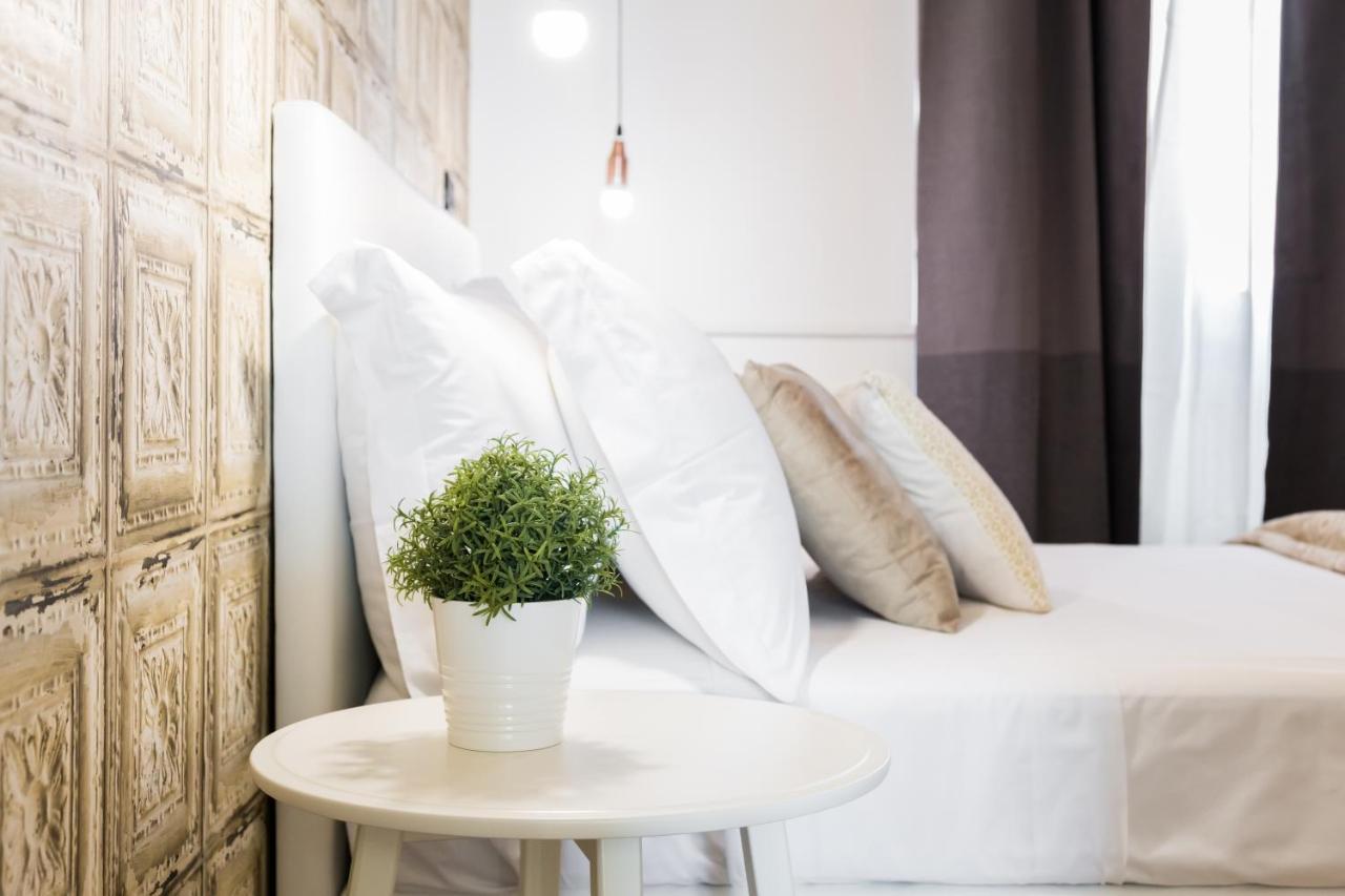 Bmga L Glam Industrial 3-Bed Apartment In Termini Rome Luaran gambar