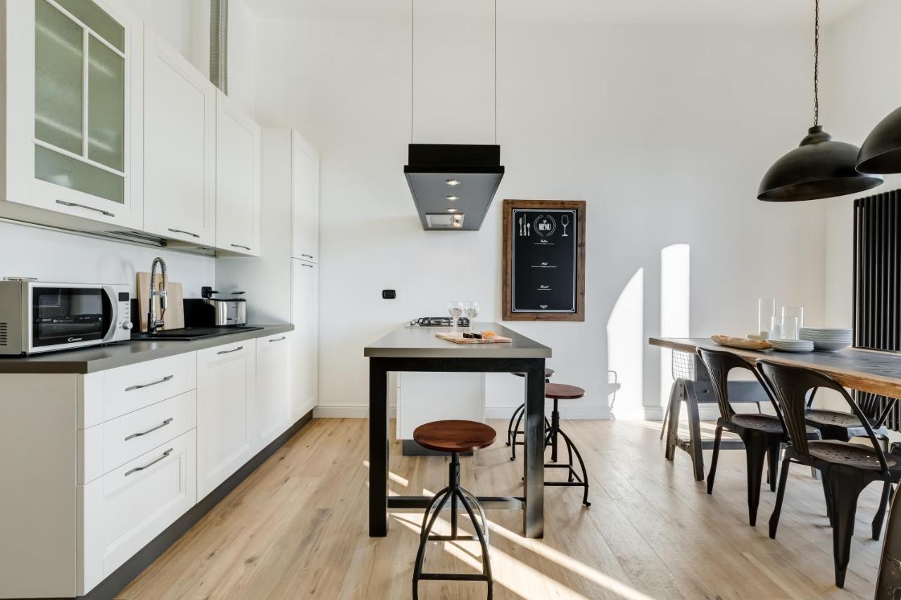 Bmga L Glam Industrial 3-Bed Apartment In Termini Rome Luaran gambar