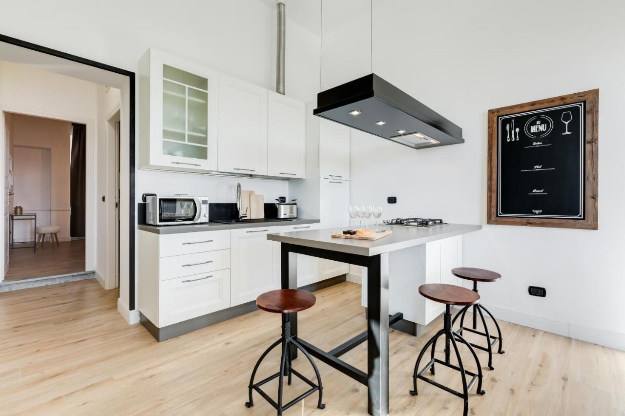 Bmga L Glam Industrial 3-Bed Apartment In Termini Rome Luaran gambar