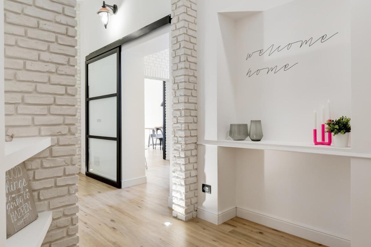 Bmga L Glam Industrial 3-Bed Apartment In Termini Rome Luaran gambar