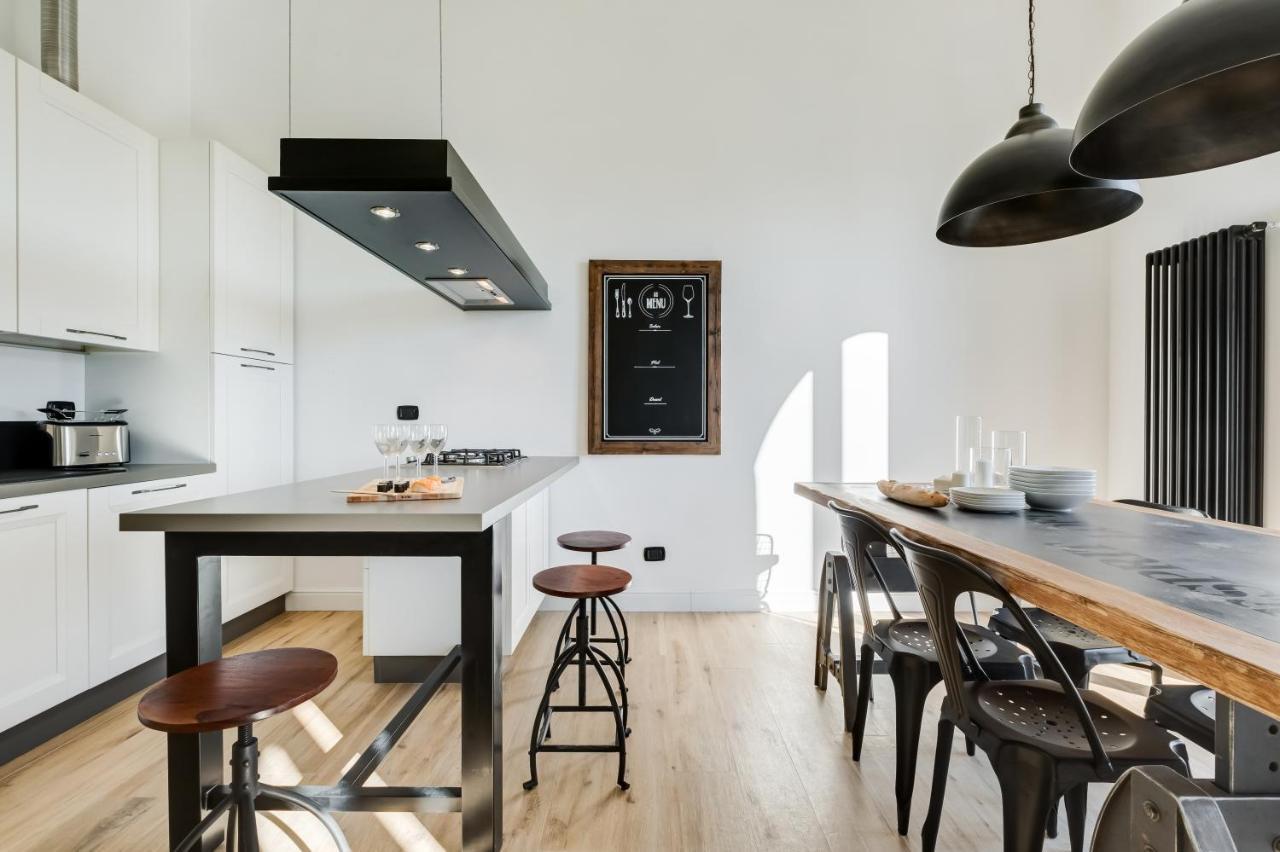 Bmga L Glam Industrial 3-Bed Apartment In Termini Rome Luaran gambar