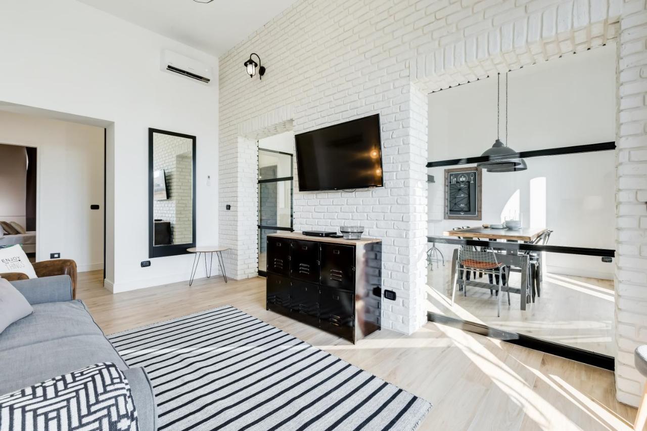 Bmga L Glam Industrial 3-Bed Apartment In Termini Rome Luaran gambar