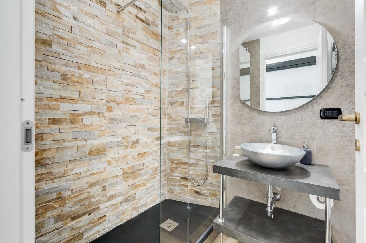 Bmga L Glam Industrial 3-Bed Apartment In Termini Rome Luaran gambar