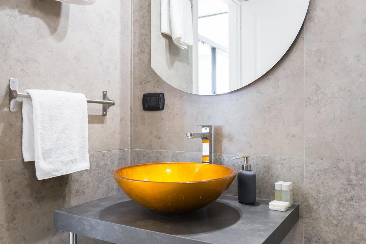 Bmga L Glam Industrial 3-Bed Apartment In Termini Rome Luaran gambar
